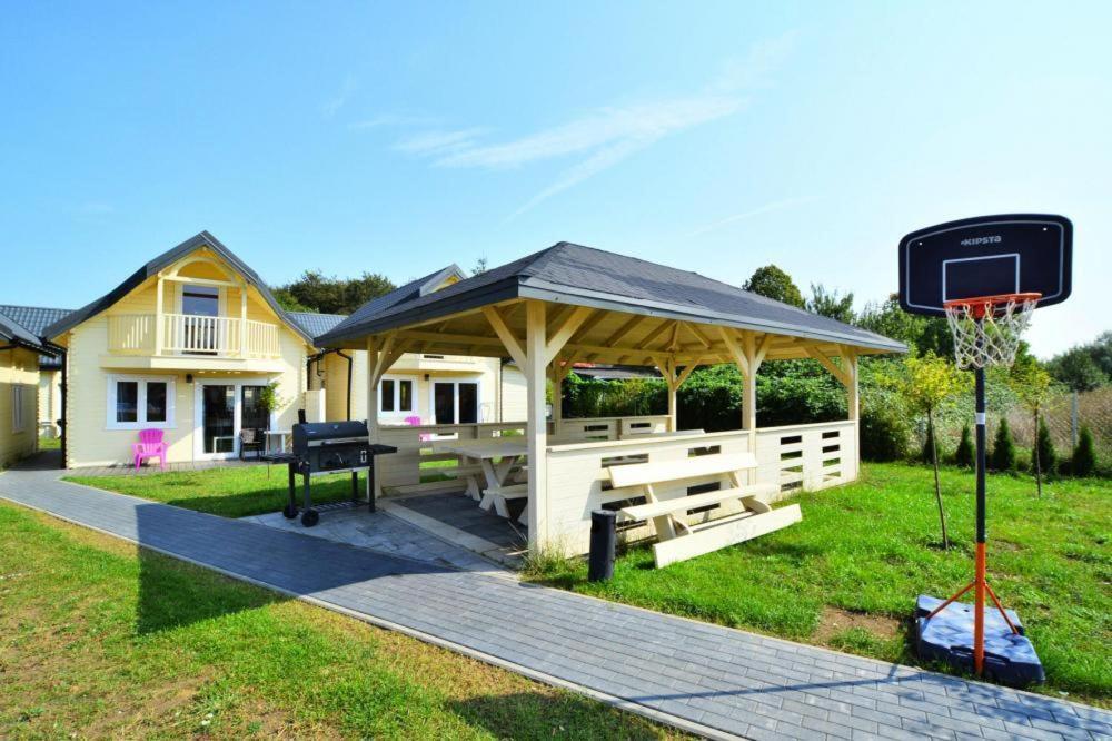 Holiday Resort, Ustronie Morskie Exterior foto
